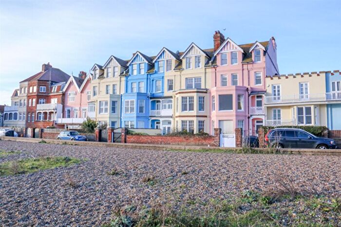 1 Bedroom Apartment For Sale In Crag Path, Aldeburgh, IP15