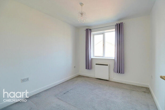 2 Bedroom Flat For Sale In Crompton Street, Chelmsford, CM1