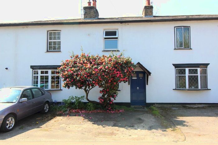 2 Bedroom Property To Rent In St. Judes Road, Englefield Green, Egham, TW20