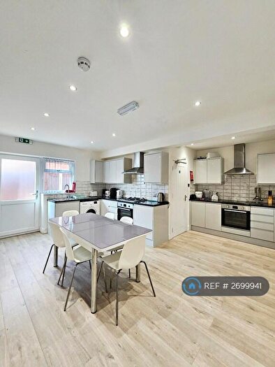 7 Bedroom Semi Detached House To Rent In Charter Avenue, Coventry, CV4