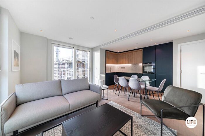 2 Bedroom Apartment To Rent In Phoenix Court, Gasholder Place, London, SE11