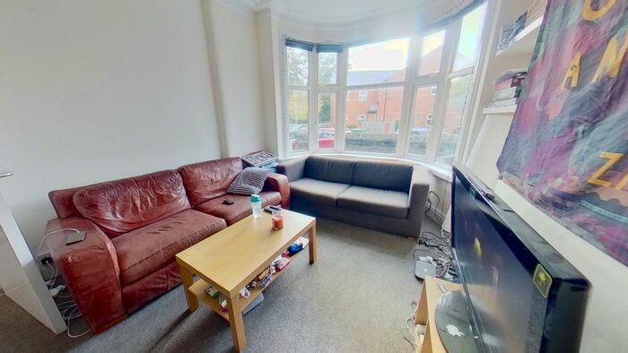 5 Bedroom Terraced House To Rent In St Michaels Crescent, Headingley, Leeds, LS6
