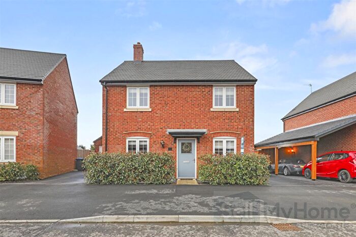 4 Bedroom Detached House For Sale In Harvest Road, Market Harborough, LE16