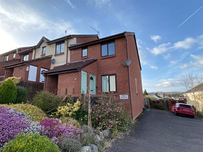 1 Bedroom Flat To Rent In School Hill, Chepstow, Monmouthshire, NP16