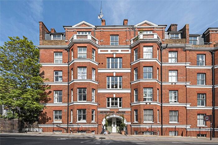 3 Bedroom Apartment To Rent In Fulham Road, London, SW10