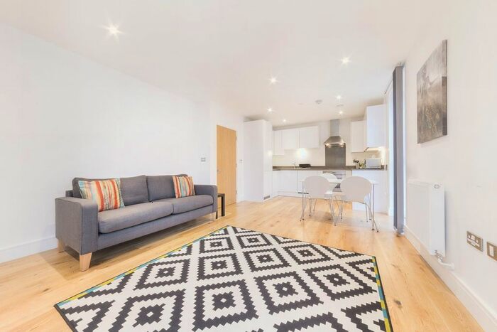 2 Bedroom Flat To Rent In Sovereign Tower, 1 Emily Street, London E16