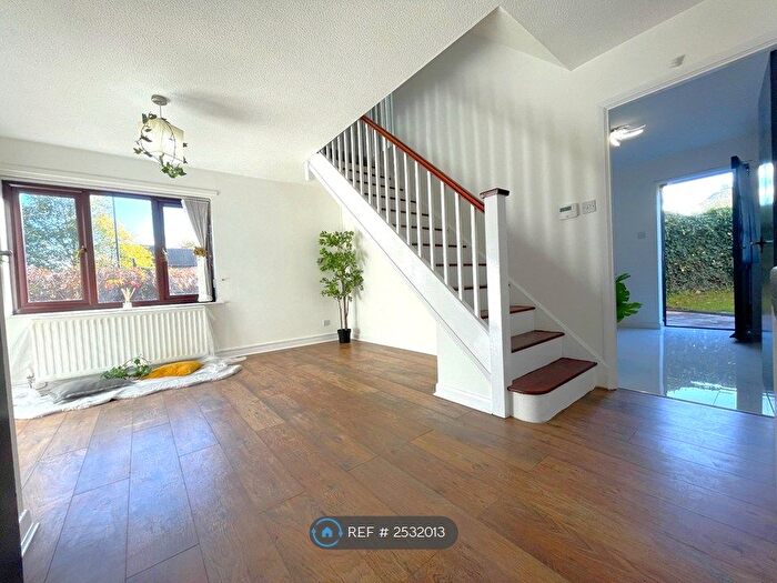 3 Bedroom End Of Terrace House To Rent In Hunters Place, Newcastle Upon Tyne, NE2