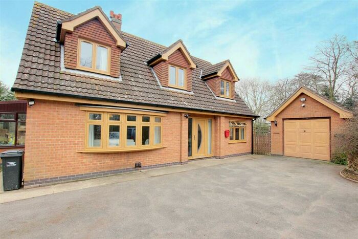 3 Bedroom Detached Bungalow For Sale In Spilsby Road, Partney, Spilsby, PE23