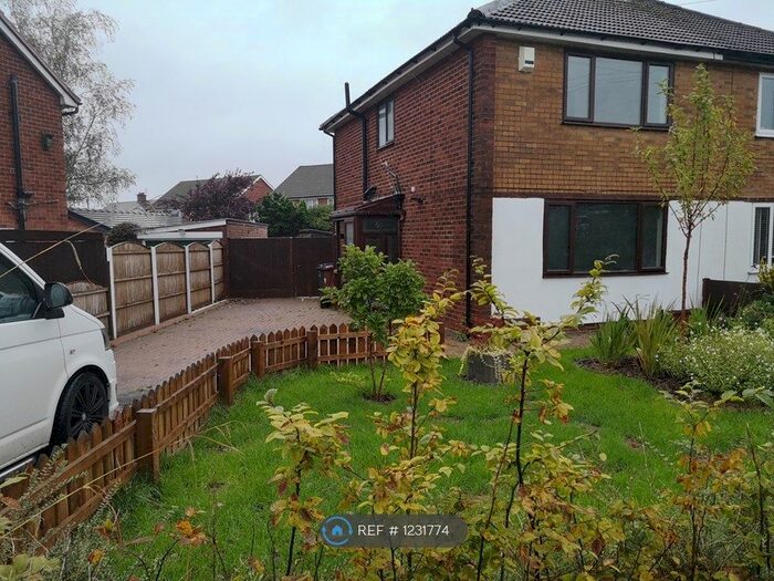 3 Bedroom Semi-Detached House To Rent In Leverhouse Lane, Leyland PR25