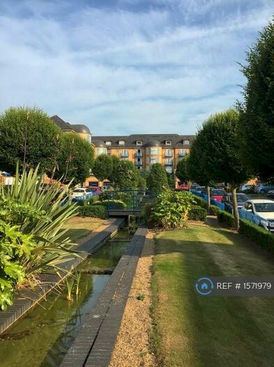 2 Bedroom Flat To Rent In Newland Gardens, Hertford, SG13