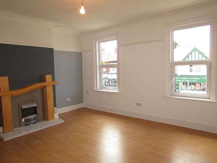 2 Bedroom Flat To Rent In Whitegate Drive, Blackpool, Lancashire, FY3