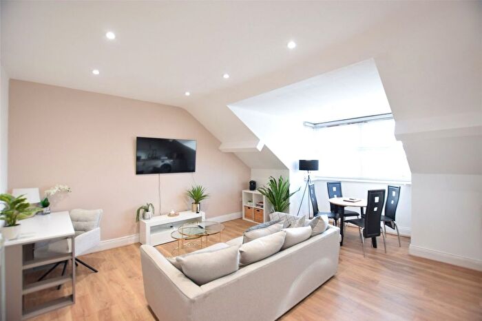 4 Bedroom Flat To Rent In Claremont Terrace, Sunderland, SR2