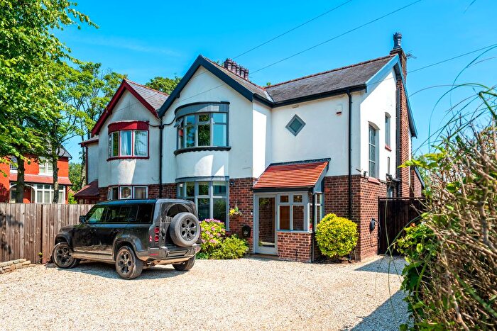 3 Bedroom Semi-Detached House For Sale In Hesketh Lane, Tarleton, PR4