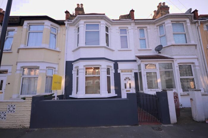 3 Bedroom Terraced House For Sale In Streatfield Avenue, London, E6