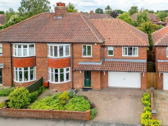 5 Bedroom Semi Detached House For Sale In Temple Road, Bishopthorpe, York, YO23