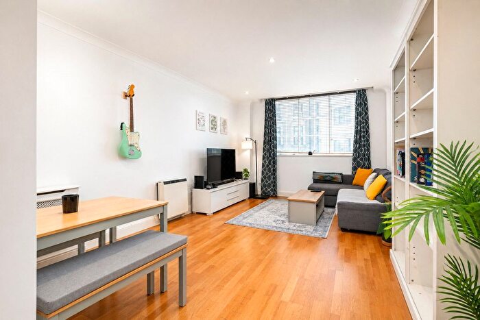 2 Bedroom Flat For Sale In North Block, County Hall, South Bank, SE1