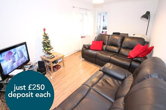 5 Bedroom Terraced House To Rent In Pen-Y-Wain Place, Cathays, CF24