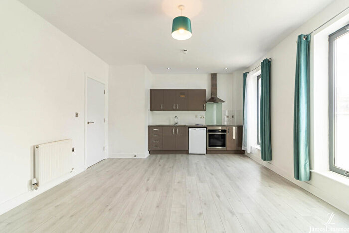 1 Bedroom Apartment To Rent In Honduras Wharf, Summer Lane, Birmingham City Centre, B19