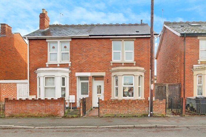 3 Bedroom Semi Detached House For Sale In Seymour Road, Linden, Gloucester, GL1