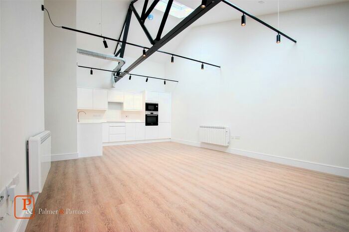 2 Bedroom Flat To Rent In Maponite Buildings, Hawkins Road, Colchester, Essex, CO2