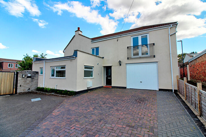 3 Bedroom Detached House For Sale In Alexandra Gardens, Bristol, BS16