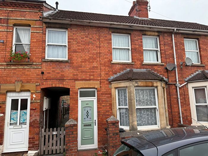 3 Bedroom Terraced House For Sale In Earle Street, Yeovil, BA20