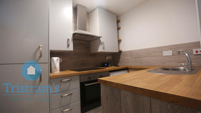 2 Bedroom Flat To Rent In Radford Road, Nottingham, NG7
