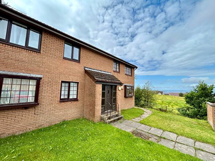 2 Bedroom Flat To Rent In Braeside Avenue, Largs, North Ayrshire, KA30