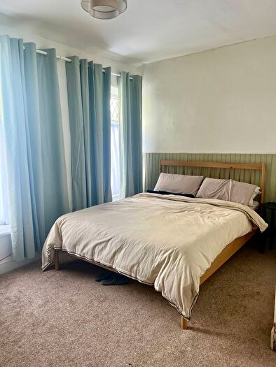 2 Bedroom Terraced House To Rent In Waun Road, Swansea, SA6