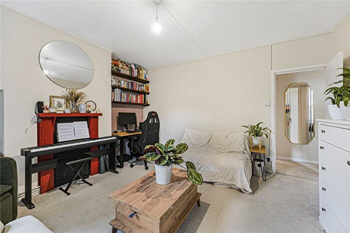 1 Bedroom Flat For Sale In George Row, London, SE16