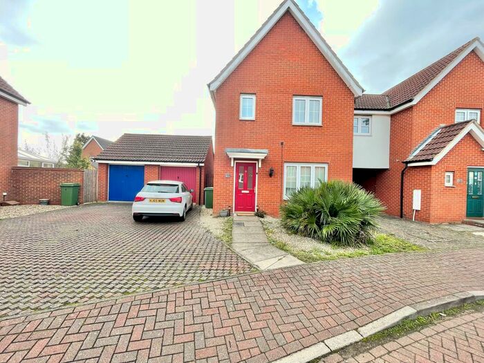 3 Bedroom Link Detached House To Rent In Mountbatten Drive, Old Catton, Norwich, NR6