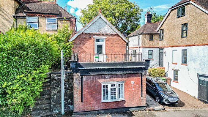 1 Bedroom Link Detached House For Sale In Cranbrook Road, Hawkhurst, TN18