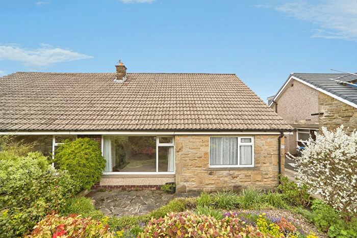 4 Bedroom Semi-Detached Bungalow For Sale In Ogden Crescent, Denholme, Bradford, BD13