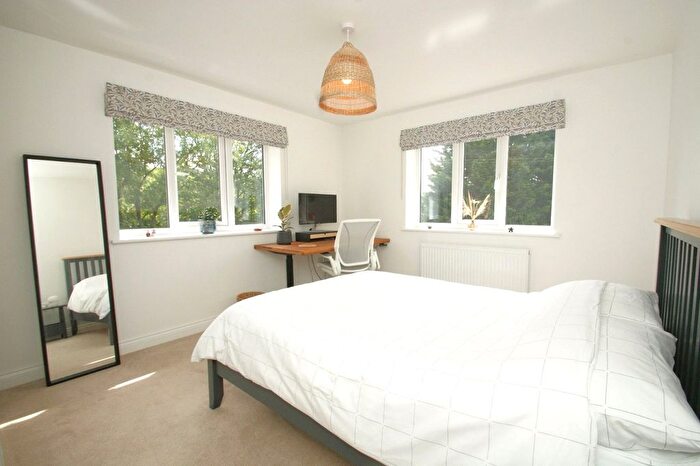 1 Bedroom Flat To Rent In Walkers Yard, Meanwood Road, Leeds, West Yorkshire, LS6