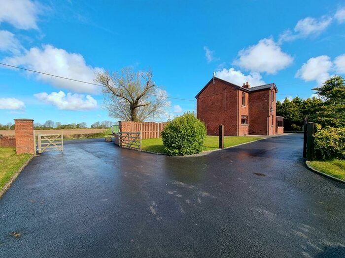 3 Bedroom Detached House To Rent In Shore Road, Hesketh Bank, Preston, PR4