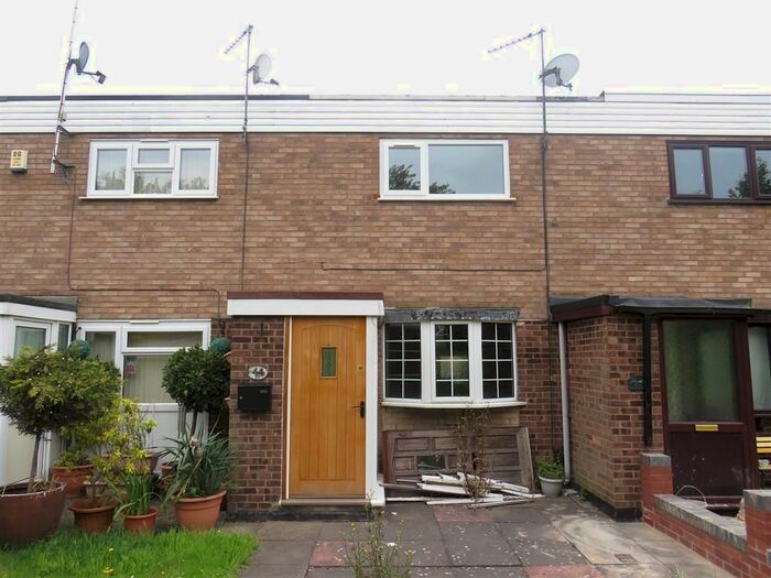 2 Bedroom Property To Rent In Tompstone Road, West Bromwich, B71
