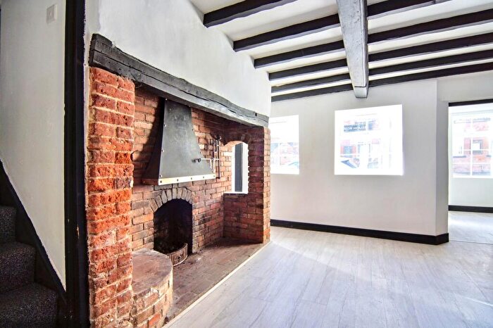 4 Bedroom Semi-Detached House For Sale In Coventry Road, Fillongley, CV7