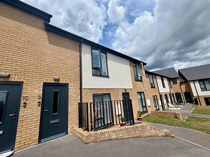 2 Bedroom Apartment For Sale In The Beeches, Ormerod Road, Chepstow, NP16