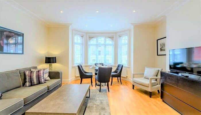 2 Bedroom Flat To Rent In Hamlet Gardens, Hammersmith, London, W6