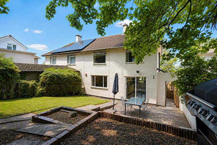 3 Bedroom Semi-Detached House For Sale In Deering Close, Lawrence Weston, Bristol, BS11