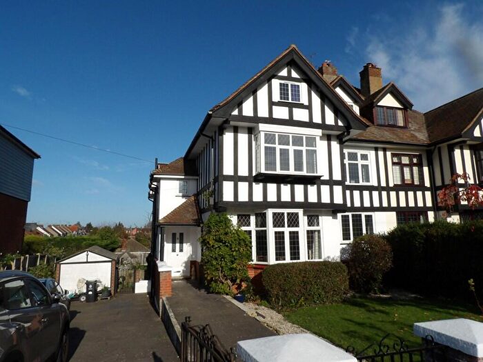 6 Bedroom Semi-Detached House For Sale In Fronks Road, Harwich, Essex, CO12