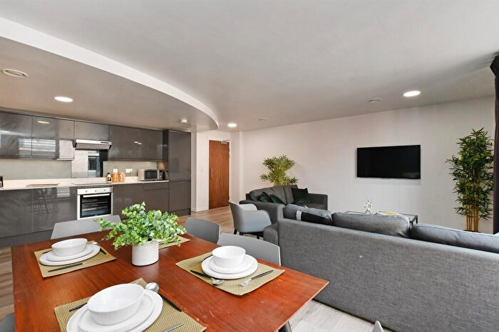 5 Bedroom Apartment To Rent In , Gatecrasher Apartments, Sheffield, S1