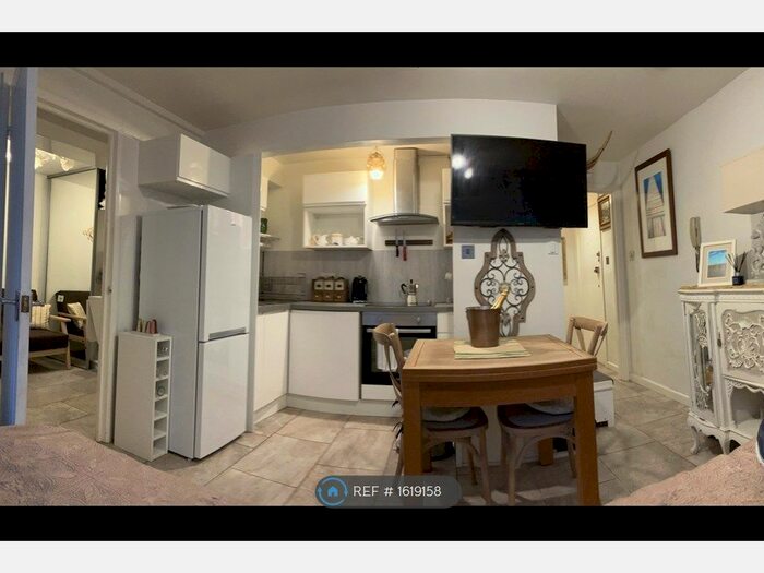 1 Bedroom Flat To Rent In Eaton Court, Bournemouth, BH1