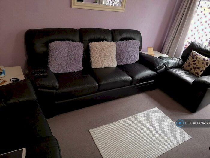 3 Bedroom Terraced House To Rent In Aluric Road, London, RM16