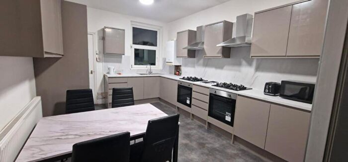 6 Bedroom Private Halls To Rent In Dallas Road, Lancaster, LA1