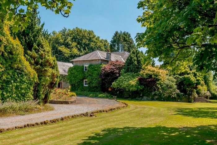 10 Bedroom Detached House For Sale In Ro-Fawr Farm, Dryslwyn, Nr Llandeilo, Carmarthenshire, SA32