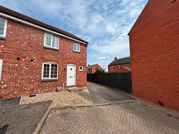 3 Bedroom Semi-Detached House To Rent In Poppy Road, Witham St Hughs, LN6