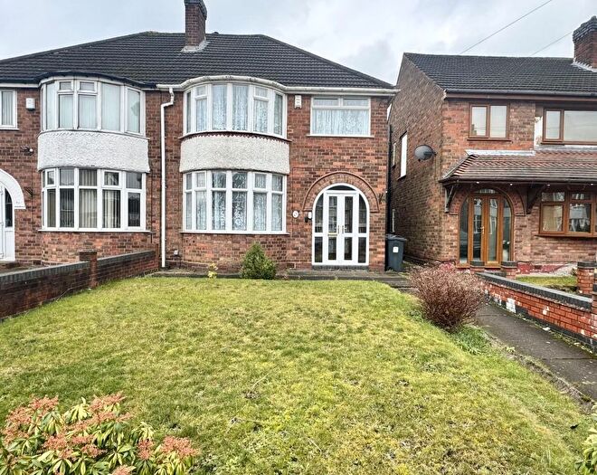 3 Bedroom Semi-Detached House To Rent In Rockland Drive, Birmingham, B33