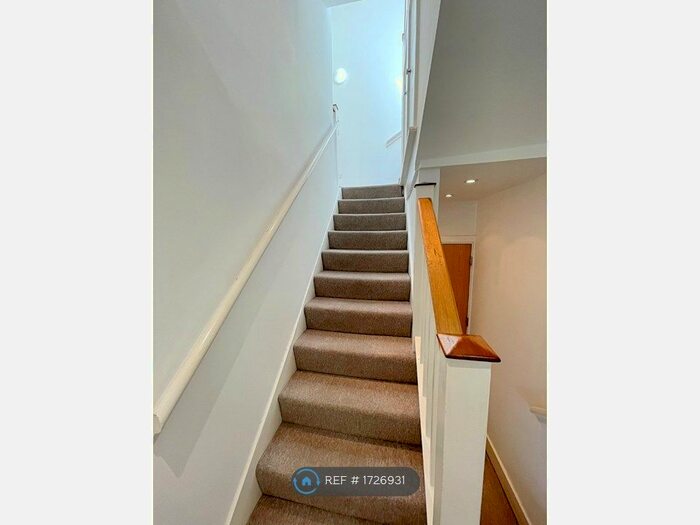 1 Bedroom Flat To Rent In Reighton Road, London, E5