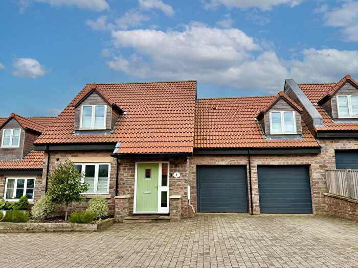 3 Bedroom Link Detached House For Sale In Richmont Place, East Harptree, BS40